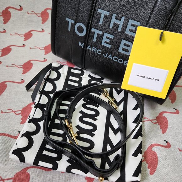 Marc Jacobs The Mini Travel Leather Handbag Womens Black - Picture 2 of 6